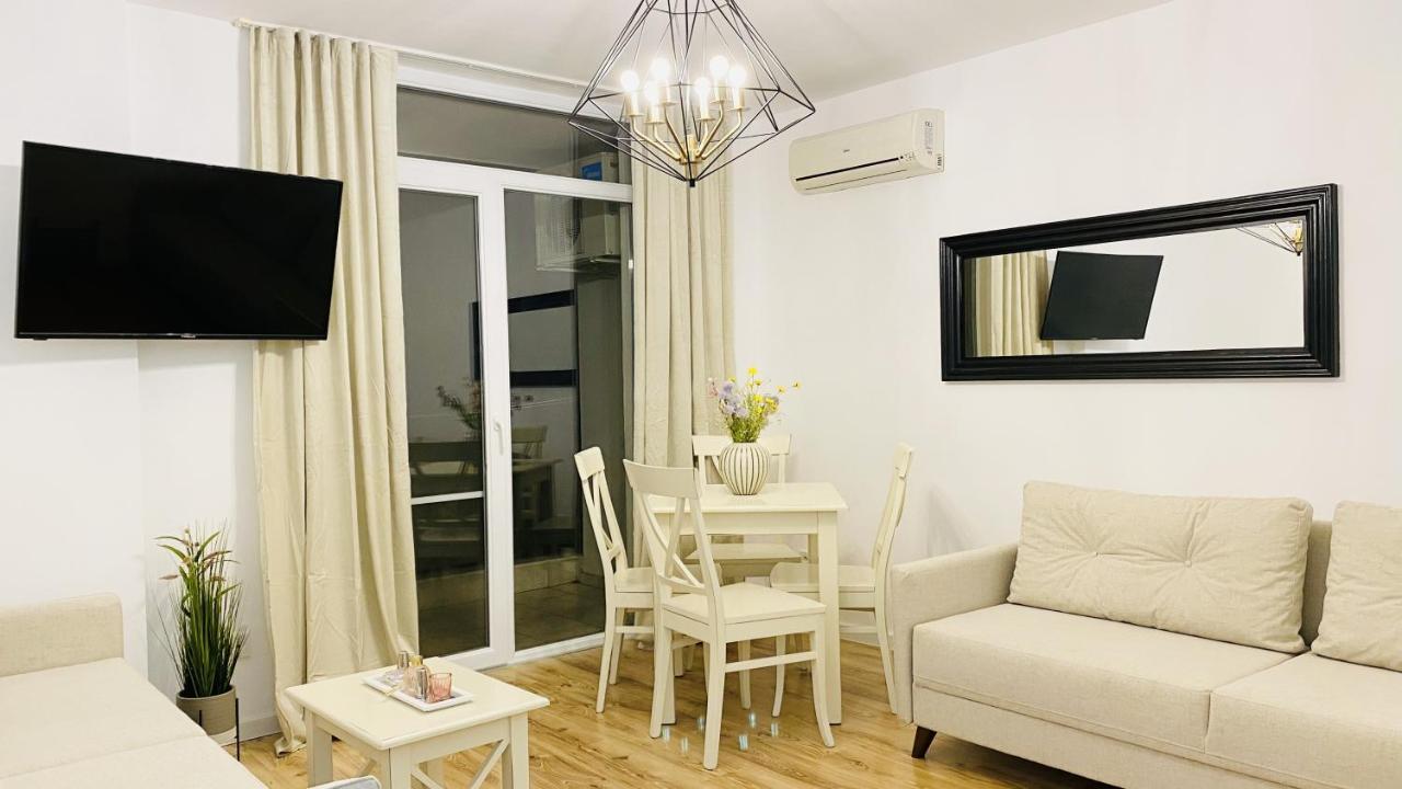 Apartello Modern Apartments In Downpark ซันนีบีช ภายนอก รูปภาพ